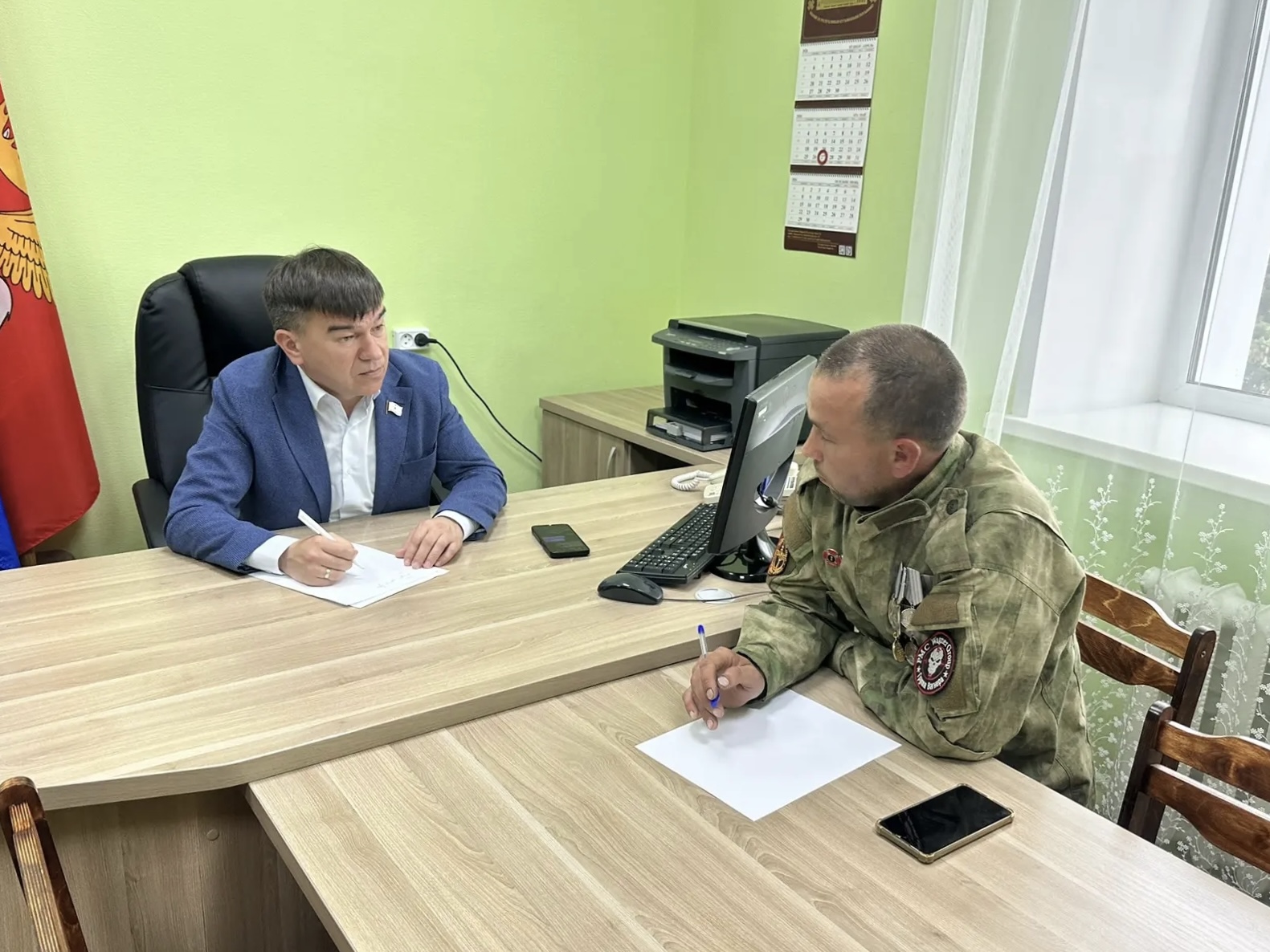 Александр Смирнов провел рабочий день в своем избирательном округе