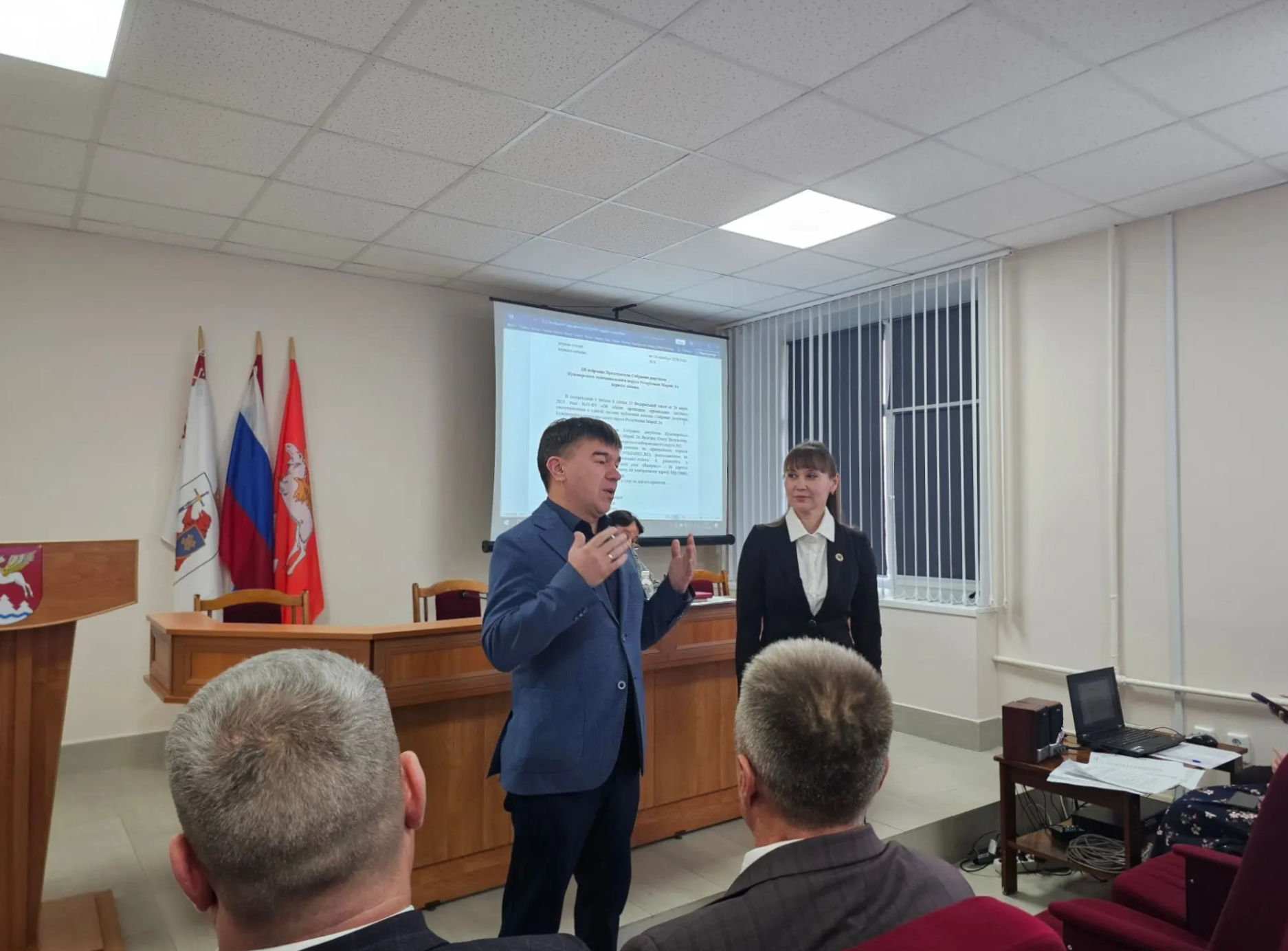 Александр Смирнов поприветствовал участников первой сессии Собрания депутатов Куженерского муниципального округа