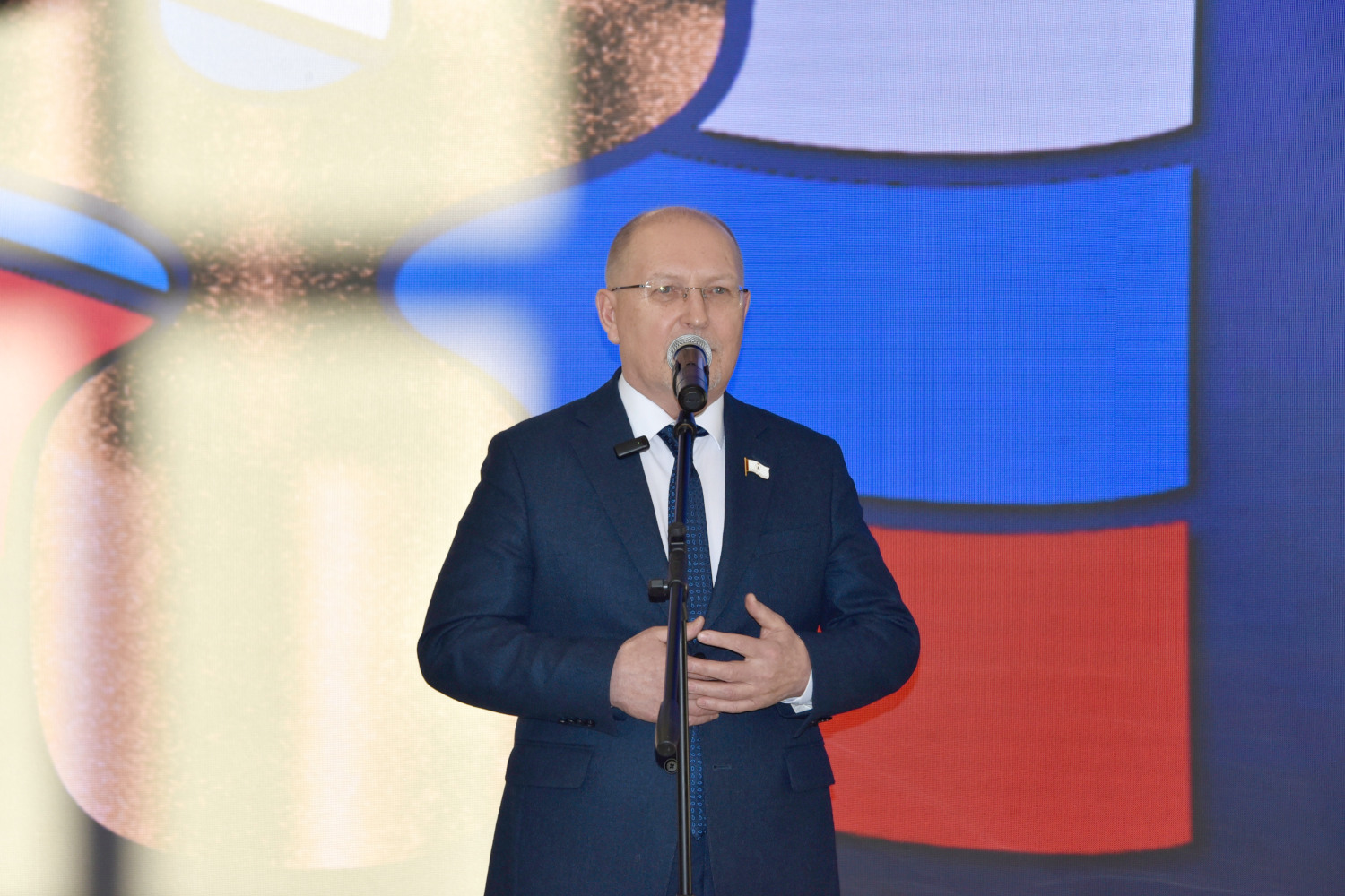 В Марийском ТЮЗе отметили День российской печати: Михаил Васютин поблагодарил журналистов за диалог с обществом