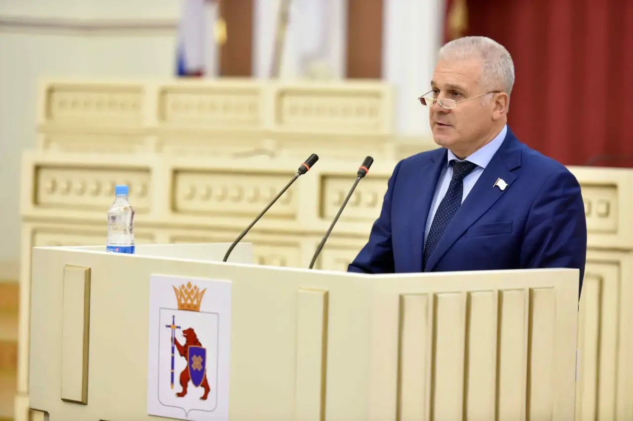 Сенатор от Марий Эл Сергей Мартынов поздравляет республику с Днём России  