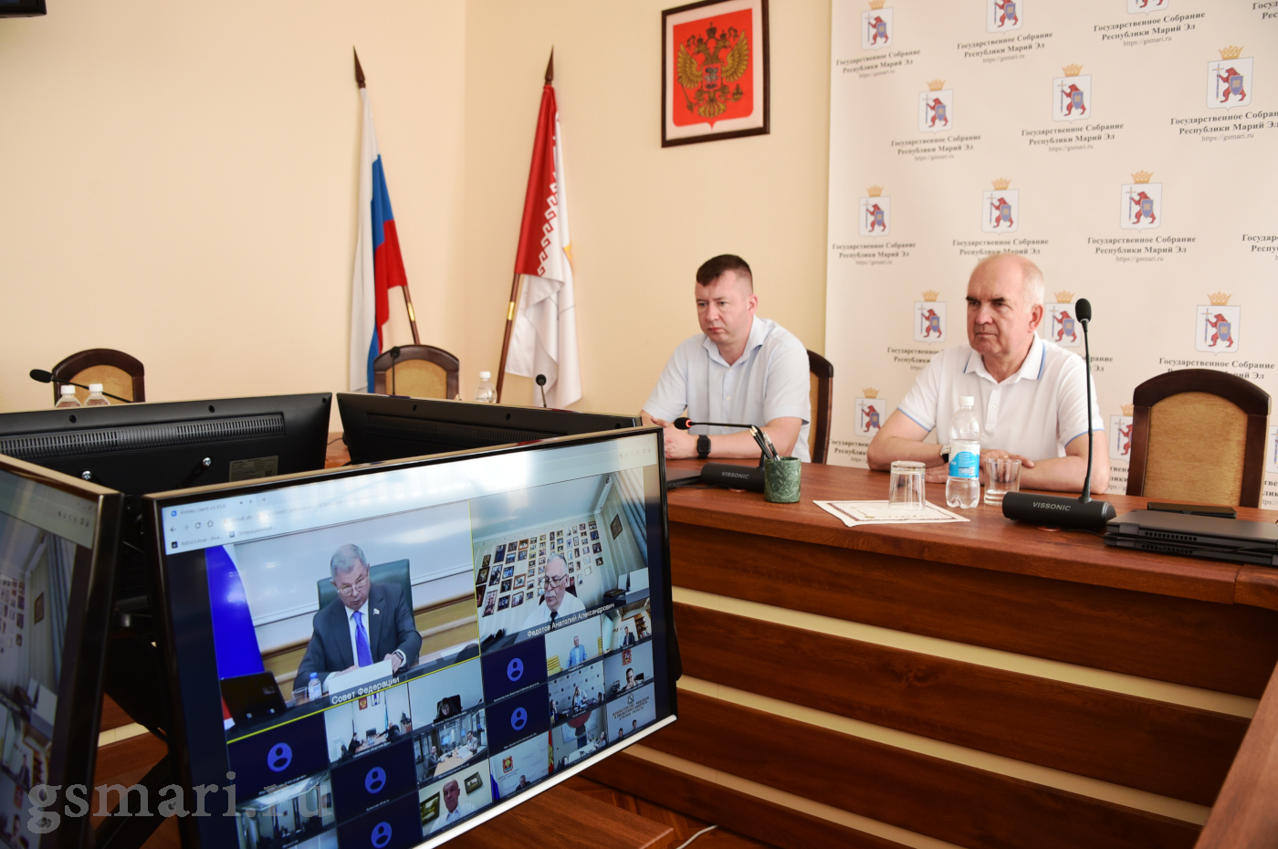 В Совете Федерации обсудили  модернизацию системы налогообложения