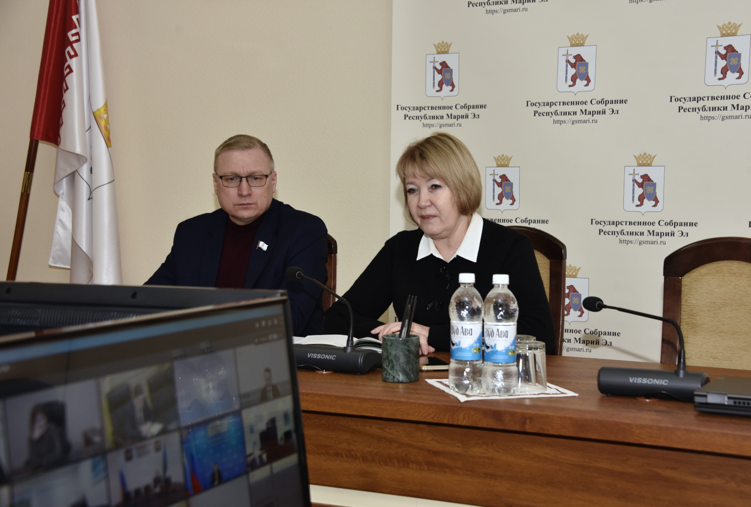 Лариса Яковлева и Эдуард Александров приняли участие  в заседании думского комитета по делам национальностей