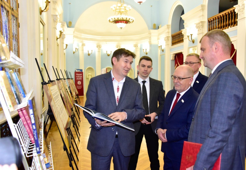 Не просто традиция: в Марий Эл отметили День марийской письменности