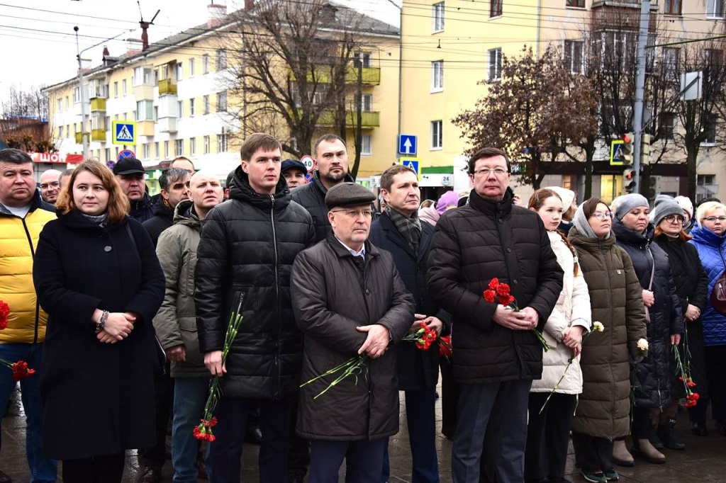В память о жертвах, во имя мира 