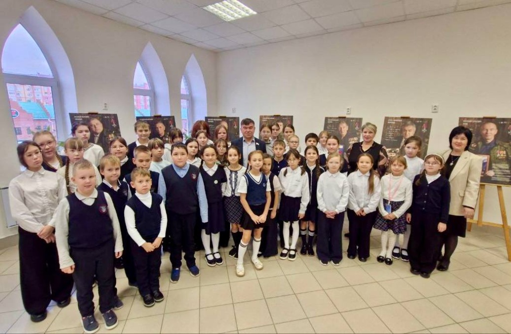 Депутат, ветеран СВО Александр Смирнов стал участником Всероссийского проекта "Портрет героя"