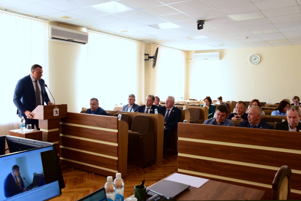 Поддержка участников СВО, возможность проведения рубок  на особо защитных участках лесов, ответственность за отсутствие регистрации домашних животных: комитеты Госсобрания приступили  к рассмотрению проектов, предлагаемых для включения в повестку дня октя