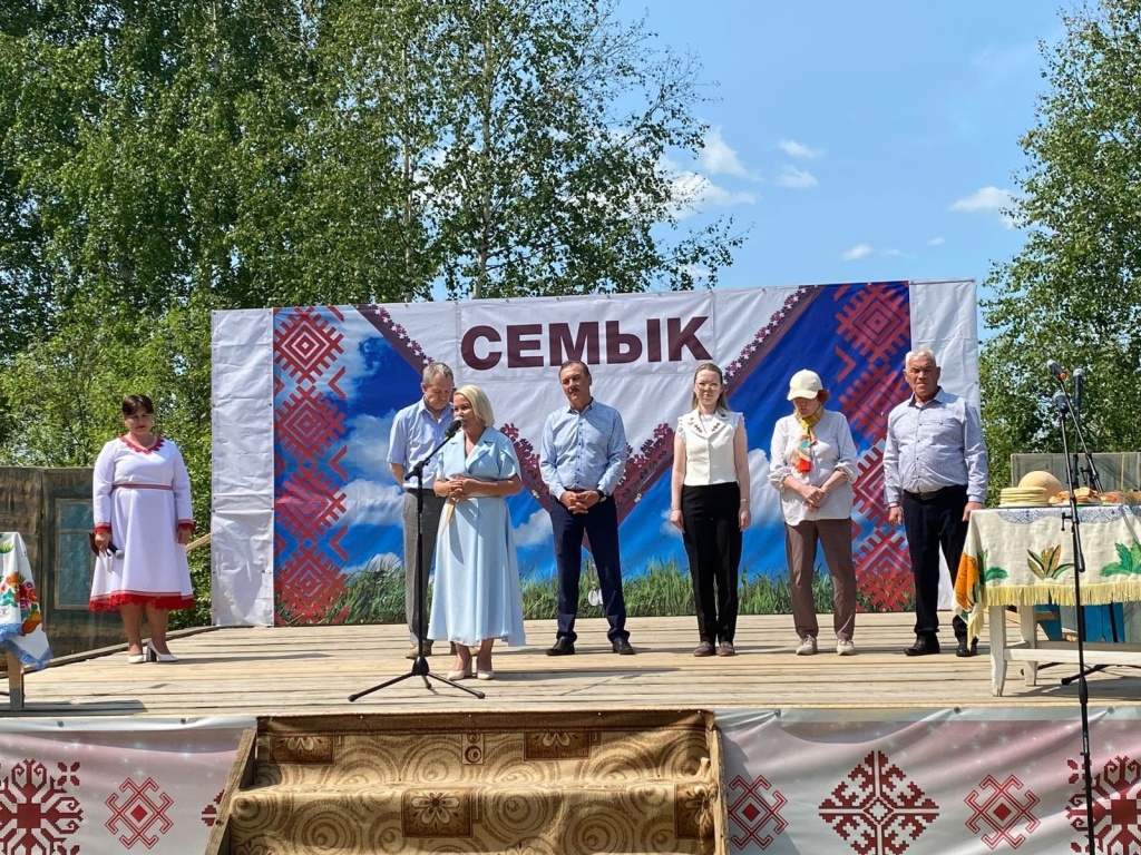 Пушкина и Игнатьев.jpg
