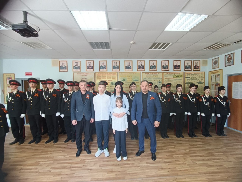 Магсумов - 4 гимназия.jpg