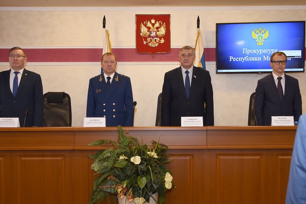 Глава парламента поздравил коллектив прокуратуры республики со 100-летием ведомства