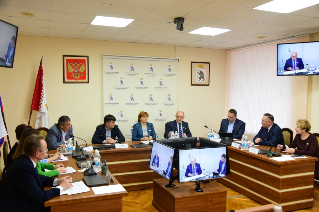 Круглый стол в Госсобрании Марий Эл: первые итоги реформы местного самоуправления в республике 